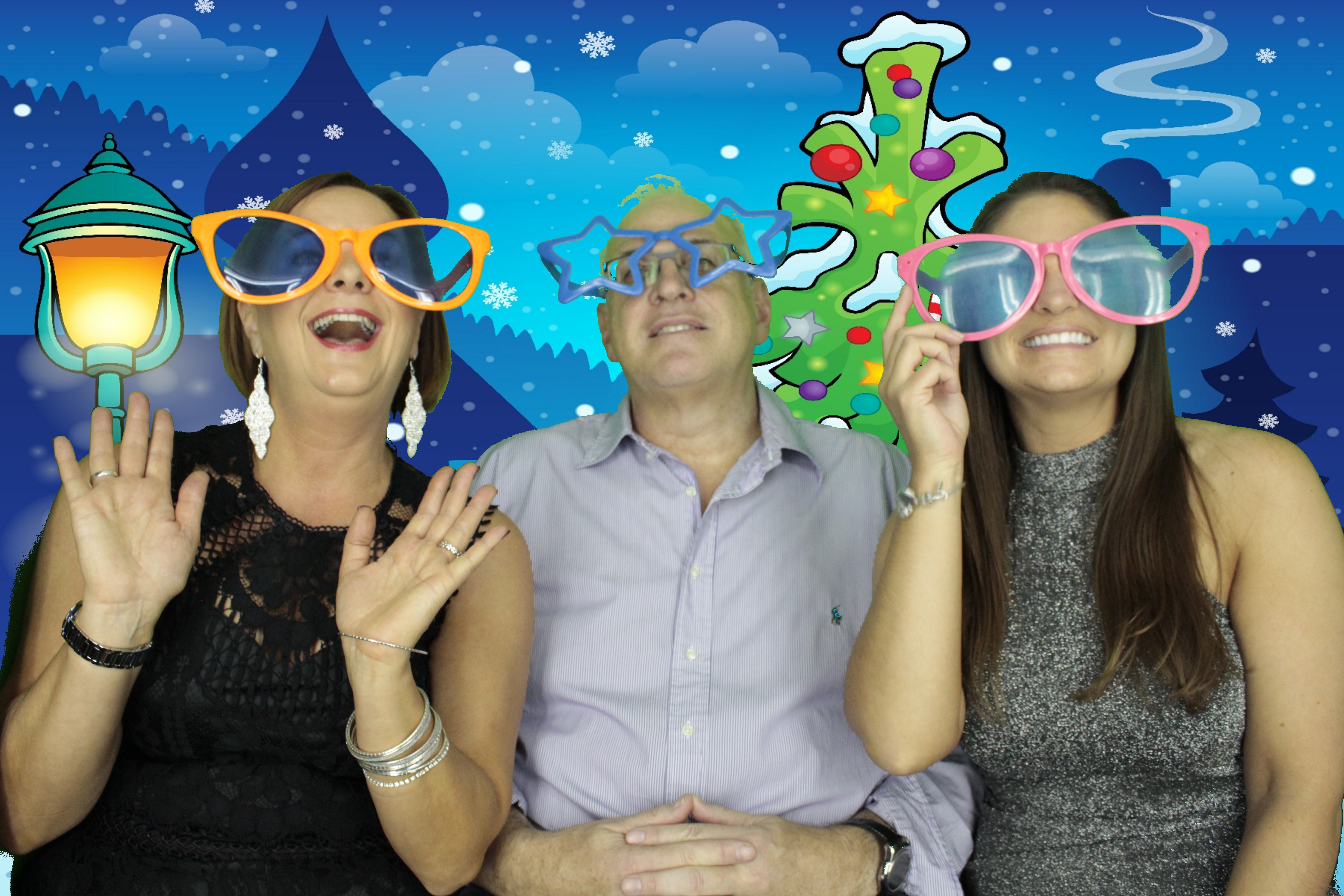 Ocean Network Express Christmas Party 2019 | View more photos from the event at gallery.myphotoboothexperience.co.uk/u/MyPhotoBoothExperienceLtd/Ocean-Network-Express-Christmas-Party-2019